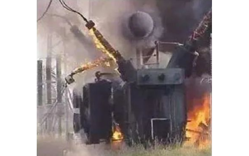 重庆半岛（中国）-极度危险油浸式变压器爆燃